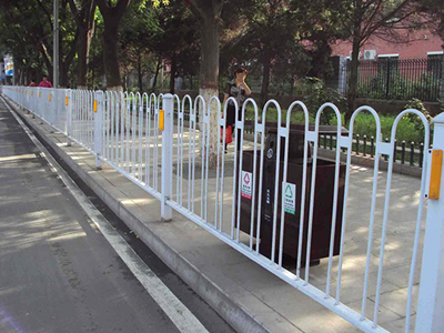 道路围栏